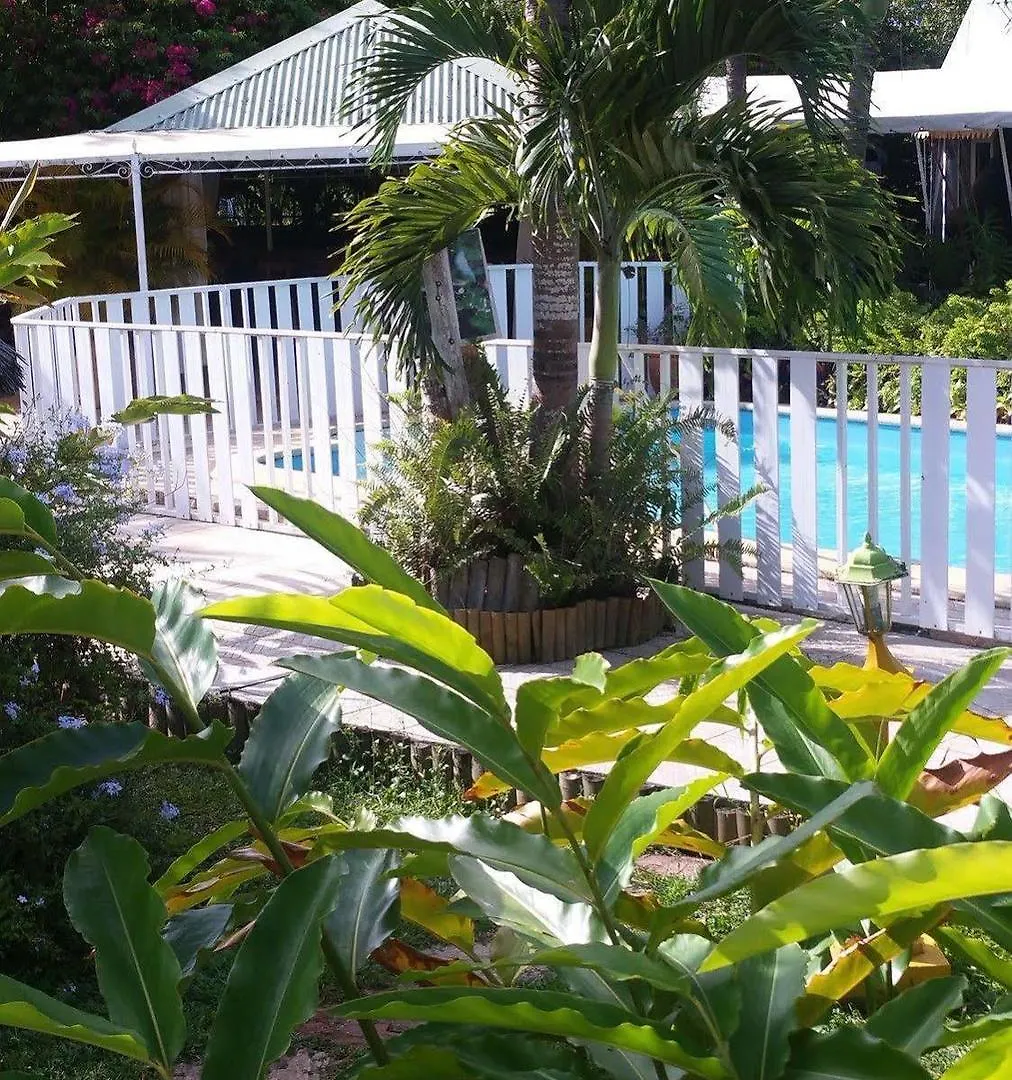 Hotel La Sainterosienne Sainte-Rose